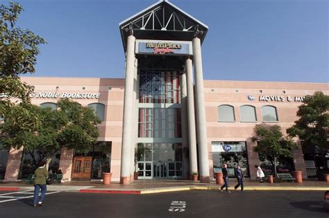 Santa Ana’s MainPlace mall sold in $1.1 billion deal including four other malls nationwide ...