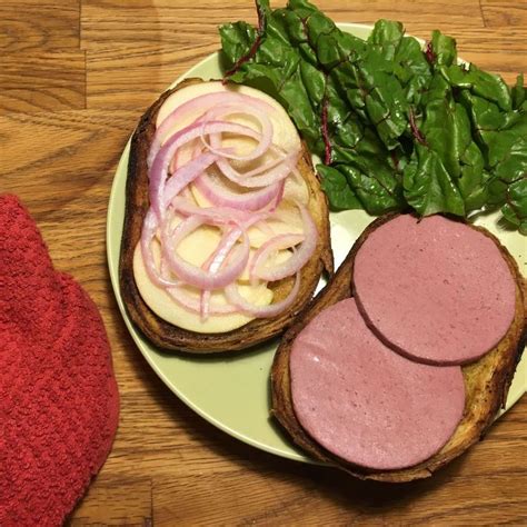 In Defense of the Liverwurst Sandwich | Liverwurst, Liverwurst recipe, Liver recipes