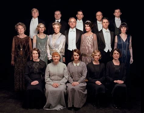 Exclusive: The Downton Abbey Cast Reunites for a First Look, Plus New Details on the Film - Hugh ...