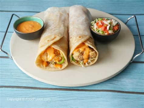 Crispy Chicken Paratha Roll – Food Fusion