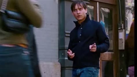 Iconic ROCKY Running Stairs Scene is Awkward Without Music — GeekTyrant