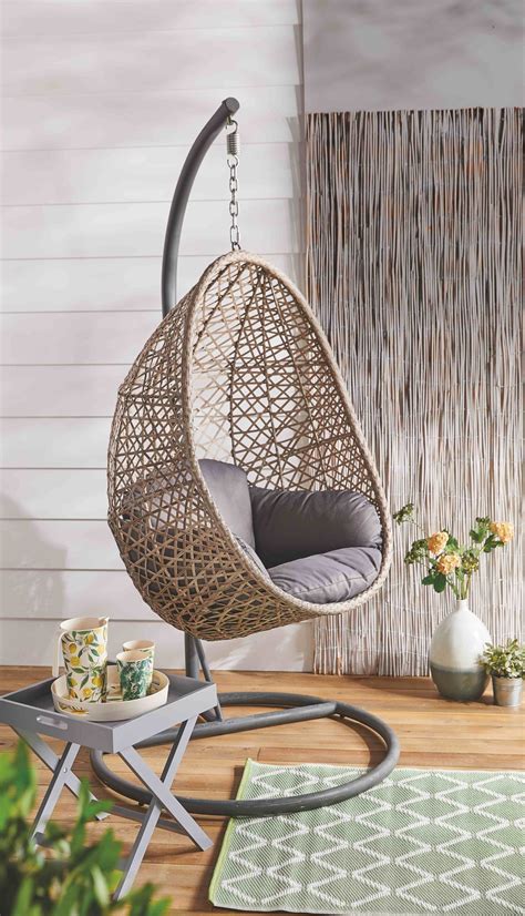 Stunning Hanging Egg Chair Coming To Aldi | www.98fm.com