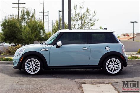 Ice blue Mini Cooper S #CoolCars Mini Cooper S, Cooper Cars, Pretty ...