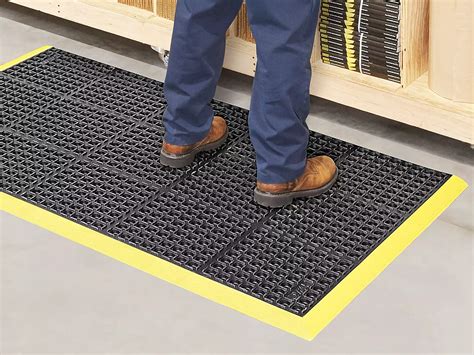 Safety Mat - 3 x 5' H-1326 - Uline