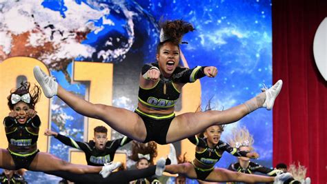 4 Ways to Add Some Lift to Your Jumps This Summer | Inside Cheerleading Magazine