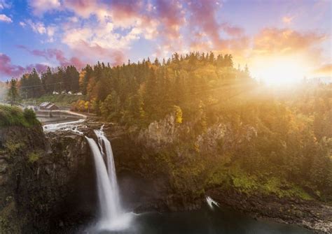 17 Incredible Waterfalls Near Seattle, Washington To Hike To - The Hiking Helper