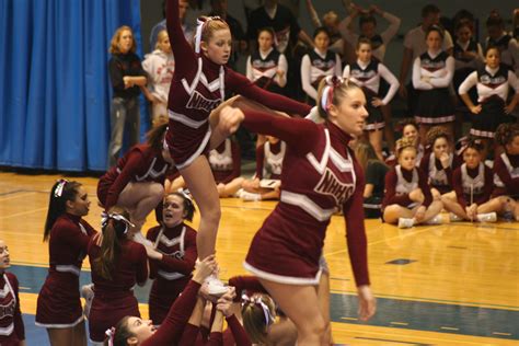 North Haven (CT) High School Cheerleaders - NHaven_SCSUcomp2