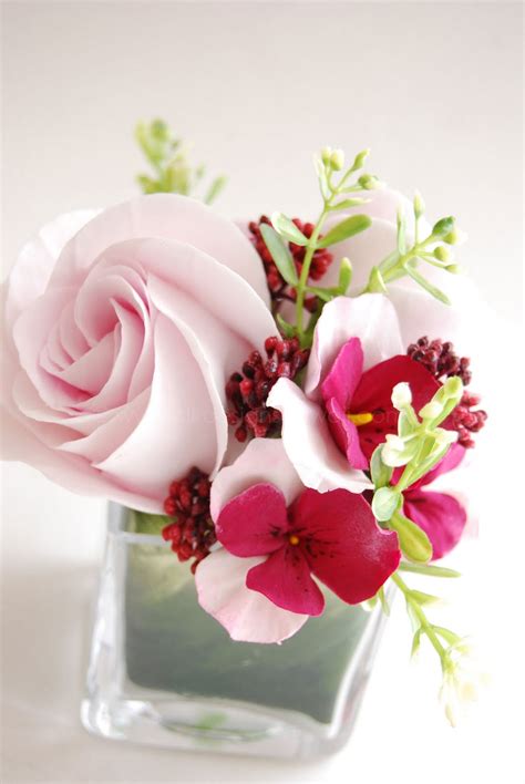 How to Pick the Right Valentine's Day Flowers - Elaine's Florist & Gift Baskets