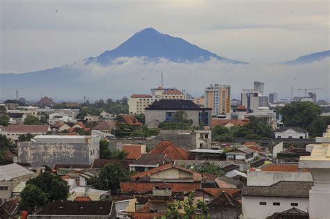 Police arrest in total 8 suspects in Surakarta vigilante attack - National - The Jakarta Post