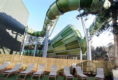 Take a look at the new Tropical Cyclone ride at Center Parcs ...