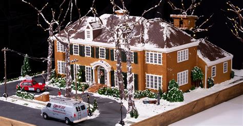 Watch A Home Alone Scene Perfectly Recreated as a Gingerbread House