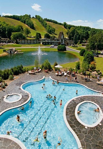 Boyne Falls, Michigan: Boyne Mountain Resort | Trip to Missouri | Pinterest | Dive in, Ranges ...