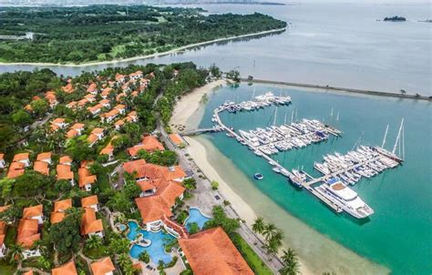 Pesona Pantai Marina Batam yang Mewah seperti di California