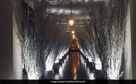 Melania Trump Christmas 2017 : November 27, 2017 1:09 pm est f or her ...