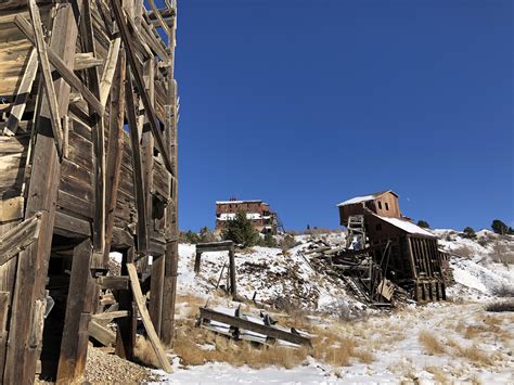 Abandoned gold mine. Victor Colorado [1920x1080] taken from my phone. (Check out the moon right ...