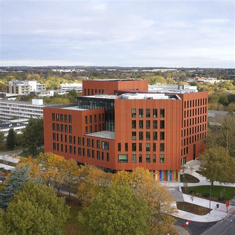 Faculty of Arts Building University of Warwick / Feilden Clegg Bradley Studios | ArchDaily