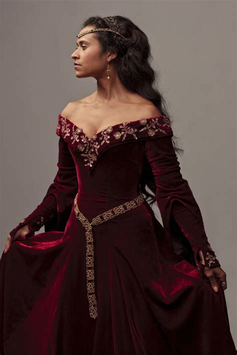 Guinevere Pendragon | Queen dress, Medieval dress, Medieval dress princess