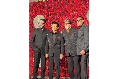 Shah Rukh Khan to Amitabh Bachchan: Bollywood celebs dazzle at Anand ...