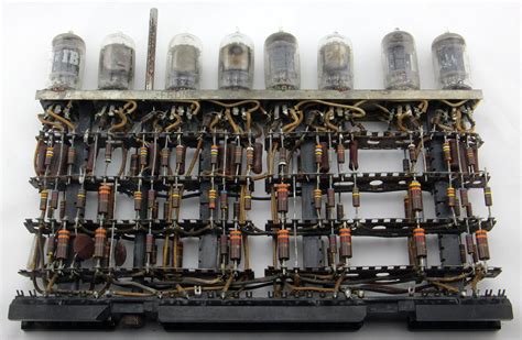 An 8-tube module from a 1954 IBM mainframe examined: it's a key debouncer