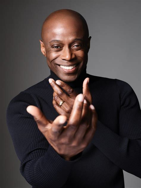 Singer KEM to Release New Project “Anniversary – The Live Album”