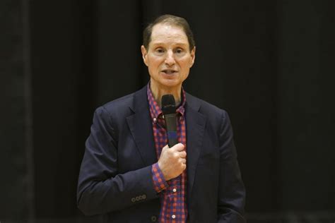 U.S. Senator Ron Wyden Schedules 7 Town Halls in Western Oregon - 1430 KYKN