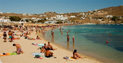 The Cosmopolitan Island of Mykonos - Kivotos Hotels