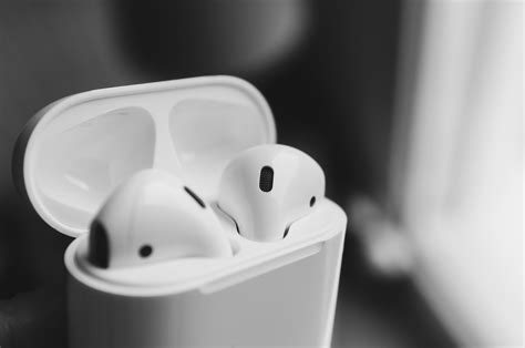 Top benefits for owning Apple AirPods - TechEngage