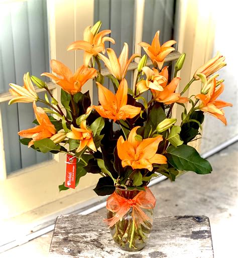 Orange Asiatic Lily Ignite Bouquet in Placentia, CA | Orchids Little ...