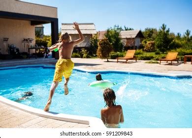 851 Kids Playing Waterguns Images, Stock Photos & Vectors | Shutterstock