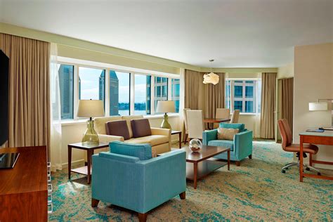 Downtown San Diego Hotel Rooms and Suites | The Westin San Diego