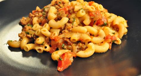 My Tiny Oven: Hamburger Macaroni Goulash