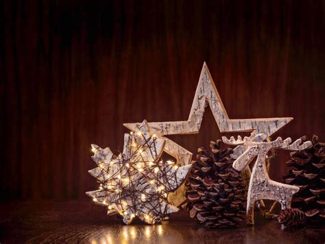 25 DIY Rustic Christmas Ornaments That You'll Adore