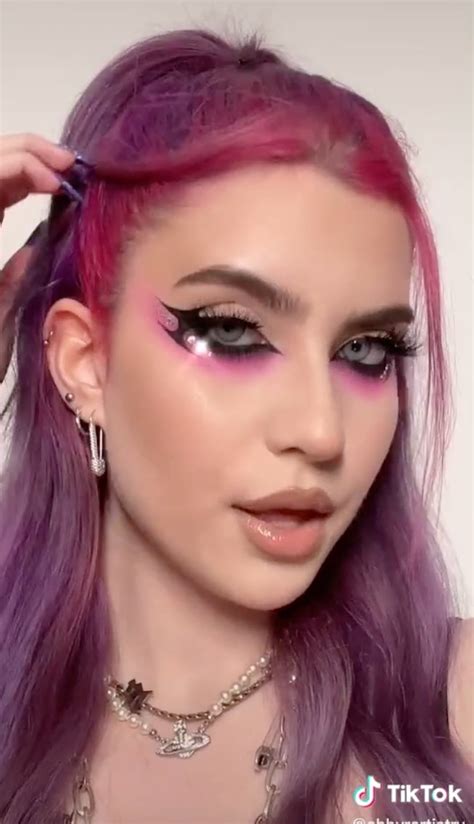 A New TikTok Trend Uses Makeup To Create Exaggerated Under-Eye Bags