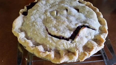 Wild Black Raspberry Pie Recipe | Just A Pinch Recipes