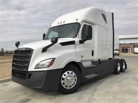 Freightliner CASCADIA 126: Prices, Specs, and Trends