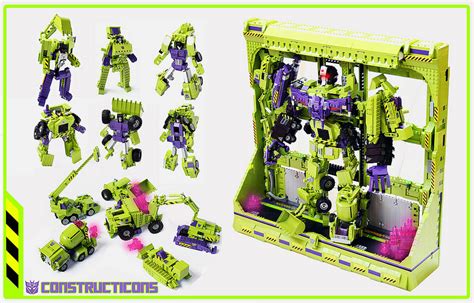 Constructicons come alive to form Devastator in LEGO - The Brothers Brick | The Brothers Brick