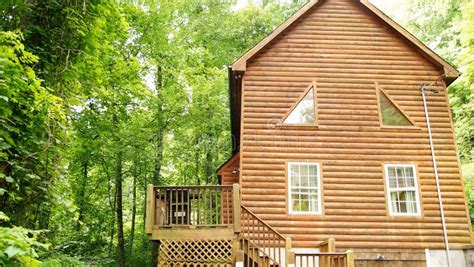 Cabins in Great Smoky Mountains National Park. Tennessee. Blue Ridge ...