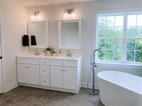 8 Tips for Deep Cleaning Your Bathroom | Custom Home Group