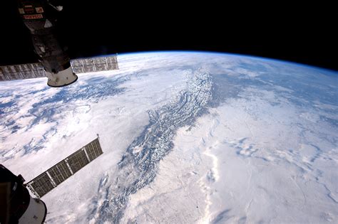 Astronaut's View of the Rocky Mountains from Space Is Just Amazing | Space