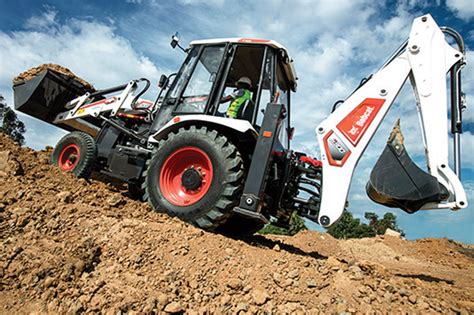 Bobcat B900 Backhoe Loader