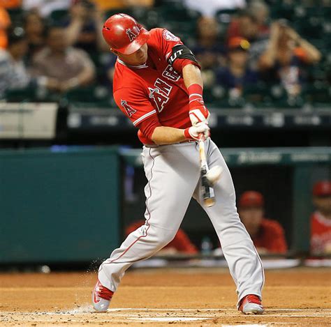 Mike Trout Hits his 40th Home Run | I Love Mike Trout