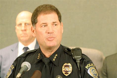 Des Moines hires Thomas as police chief one week after leaving Kent job ...