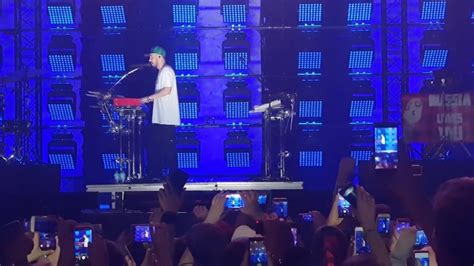 Mike shinoda tells the russian fans in the end in chorus @ adrenaline stadium live 9 1 2018 ...