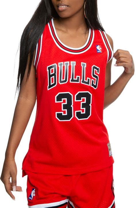 Scottie Pippen Chicago Bulls 1997-98 Swingman Jersey Red | Chicago bulls outfit, Outfits, Jersey ...