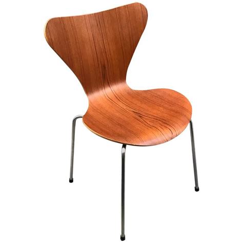 Popular Vintage Arne Jacobsen Furniture Designs