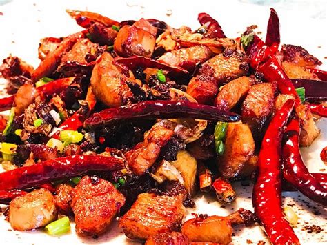 POLLO CHONGQING (SICHUAN LA ZI JI - 重庆辣子鸡) • La Cocina de Mirinda