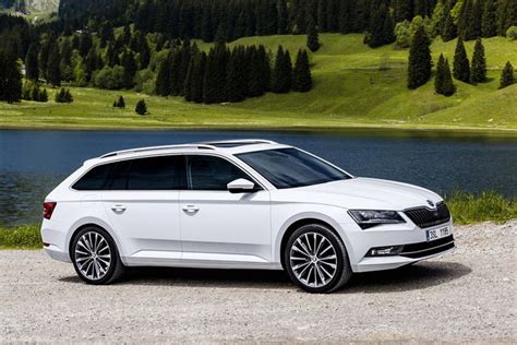 Skoda Superb Wagon prova, scheda tecnica, opinioni e dimensioni 2.0 TDI ...