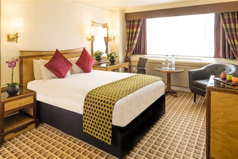 Copthorne Tara Hotel London Kensington | Classic Vacations