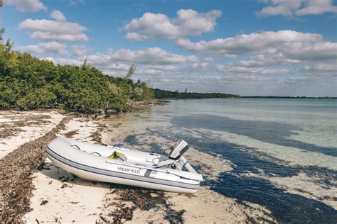 Dinghy Motor Buyer’s Guide: Best Outboards for Inflatable, Rubber & Sailing Dinghies