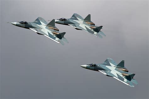 Sukhoi T-50 of Russian Air Force Lined Up | Aircraft Wallpaper Galleries